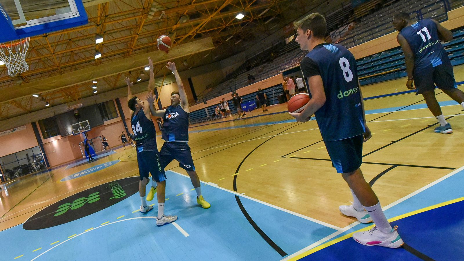Las fotos del primer entrenamiento del UDEA 2023-24