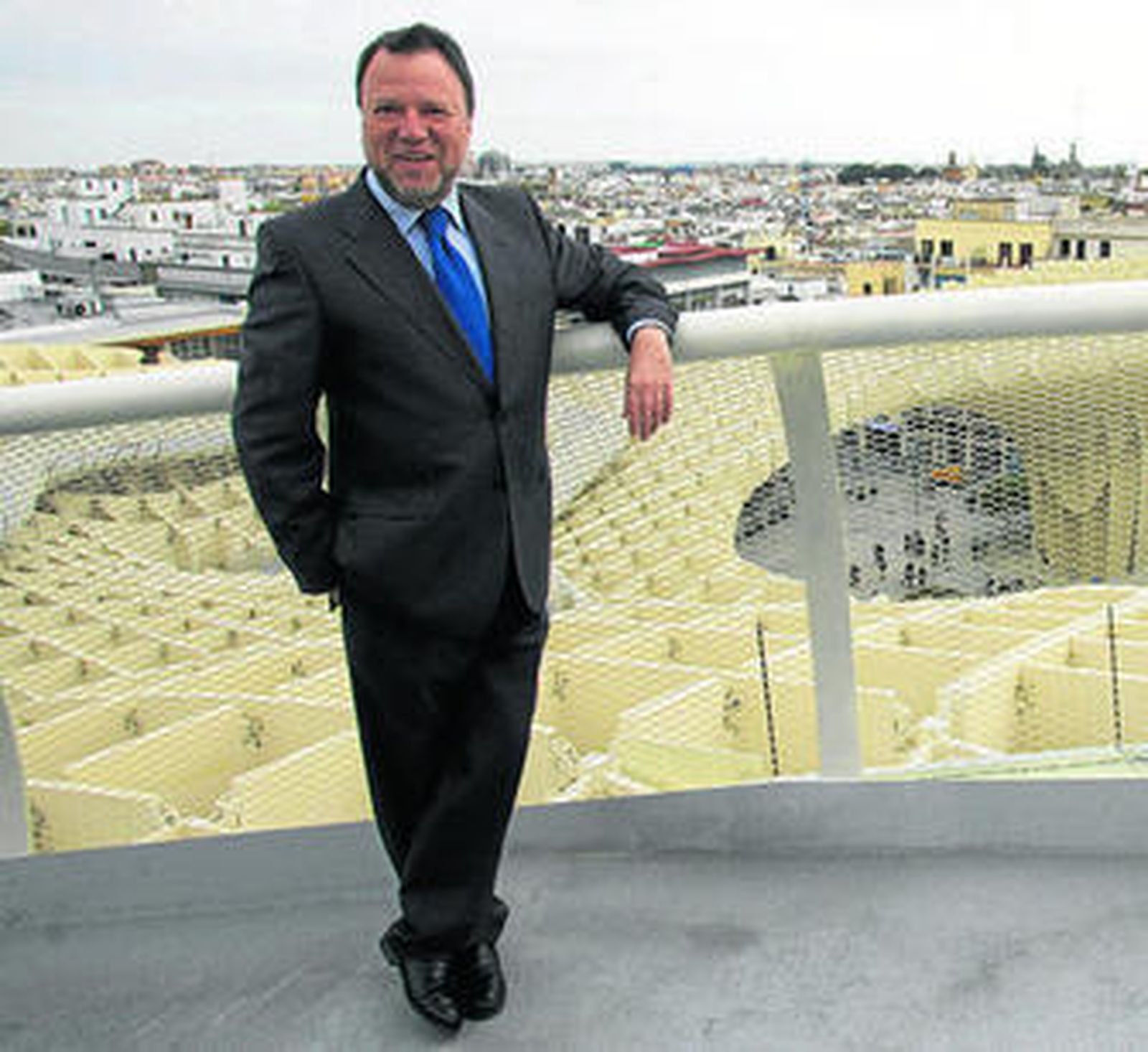 El ex alcalde Alfredo Sánchez Monteseirín, en la inauguración de las 'setas' de la Encarnación.