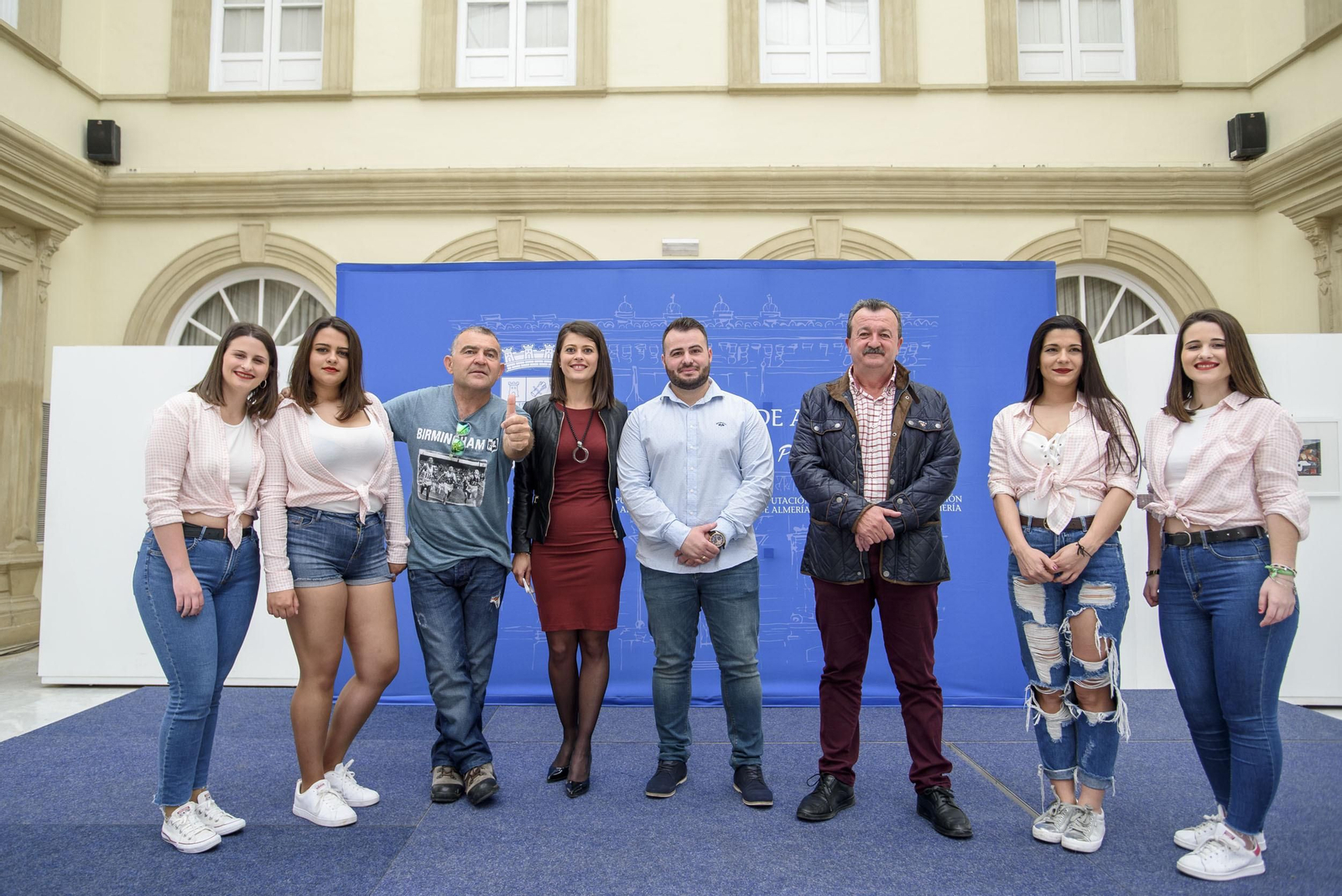 Presentación de los detalles de la Copea con el apoyo de El Koala.