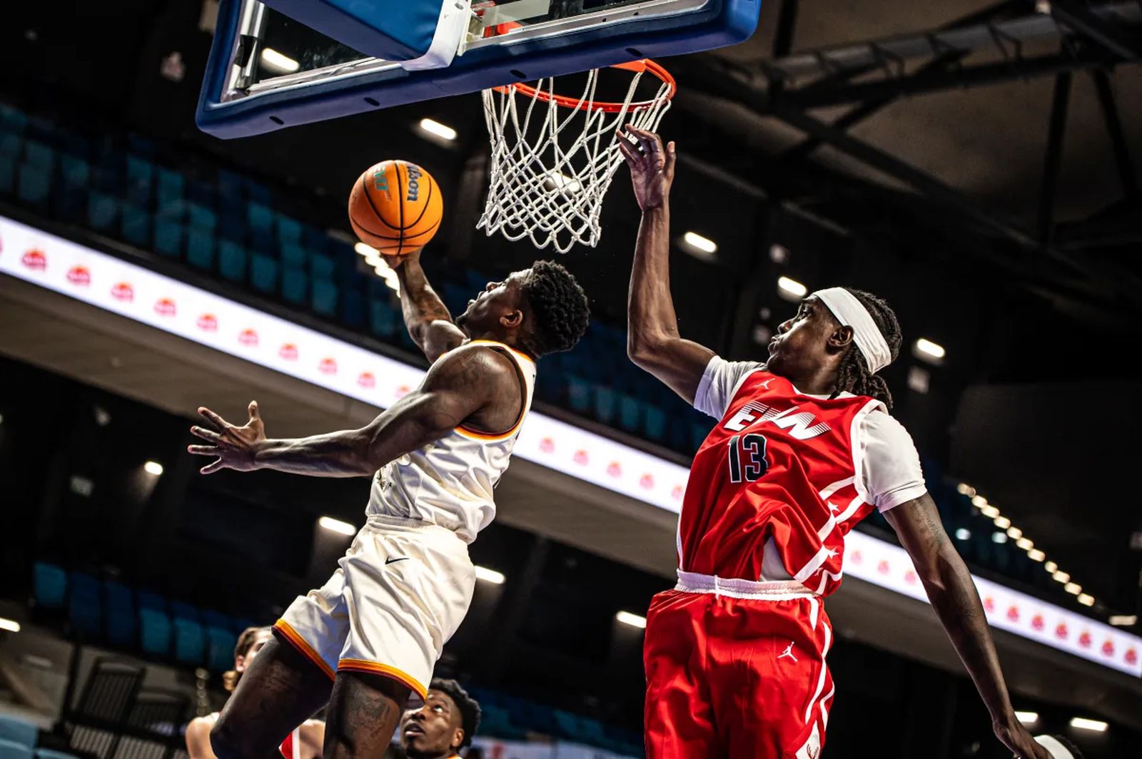 El UCAM Murcia no será rival del Unicaja en la BCL