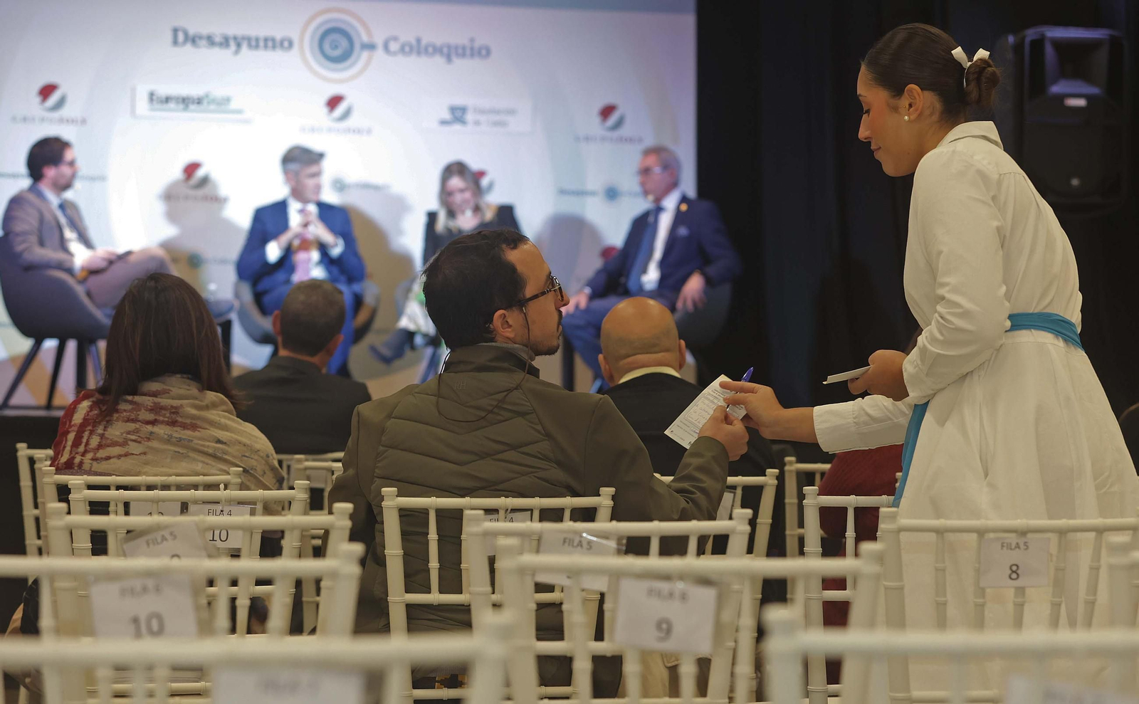 Fotos del desayuno-coloquio 'Infraestructuras: un pilar esencial para el desarrollo de la provincia' de la Diputación Provincial de Cádiz