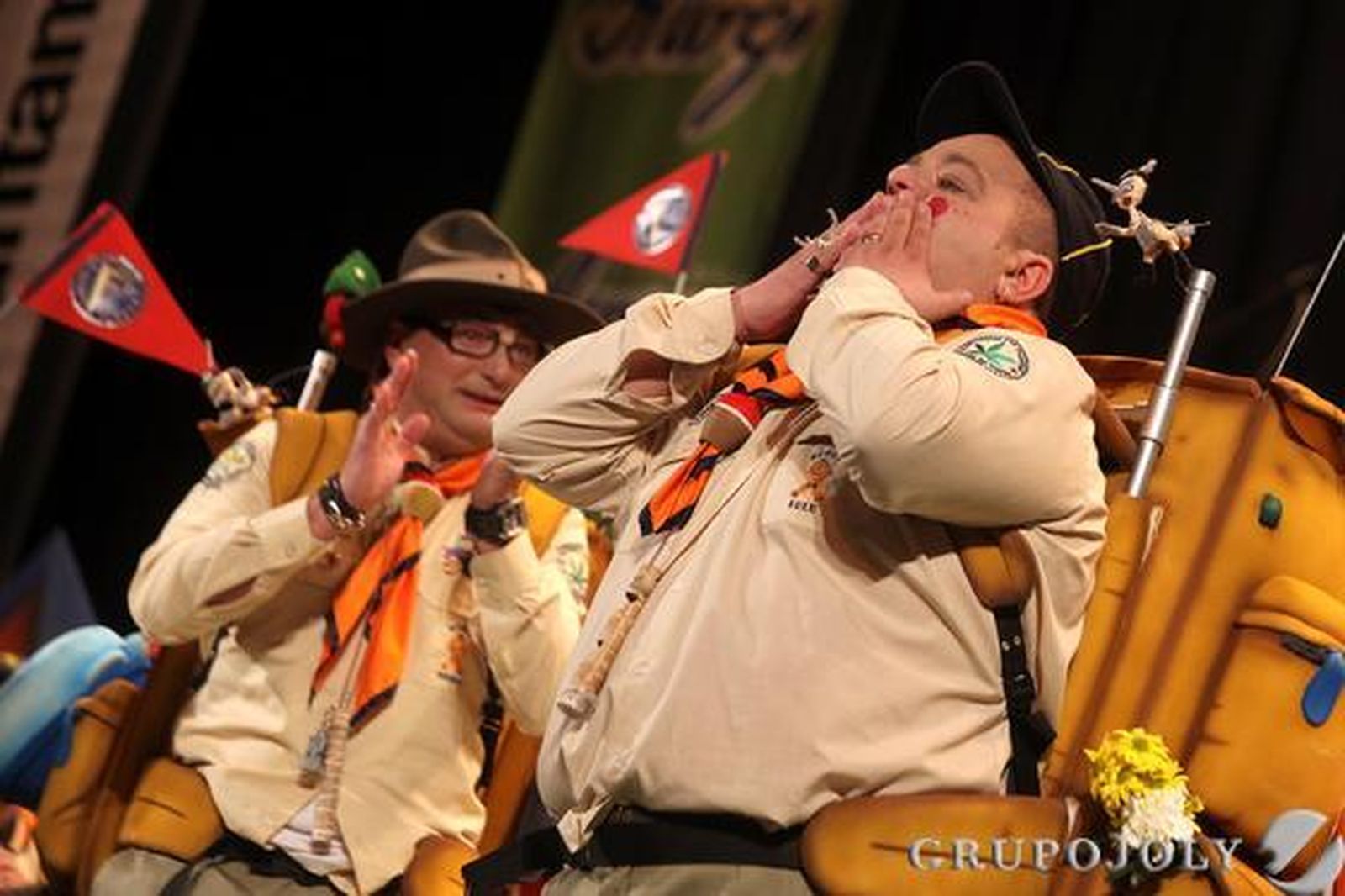 Chirigota 'De tienda en tienda'

Foto: Jesus Marin / Lourdes de Vicente