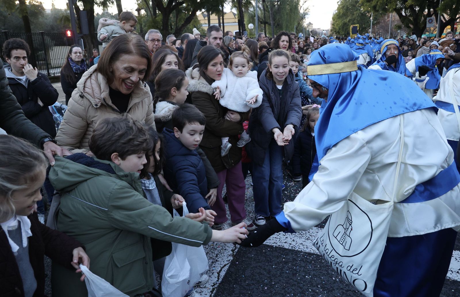 Las fotos del Heraldo de los Reyes Magos en Nervión