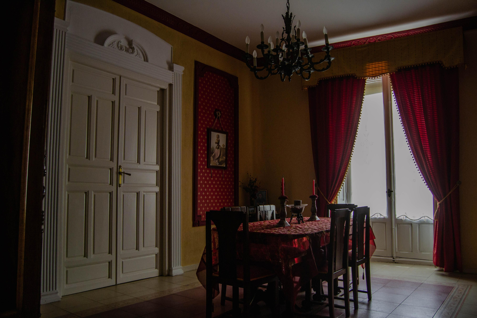 En imágenes: así es el interior de la casa de Los Peñas, el reducto de art nouveau en Jaén