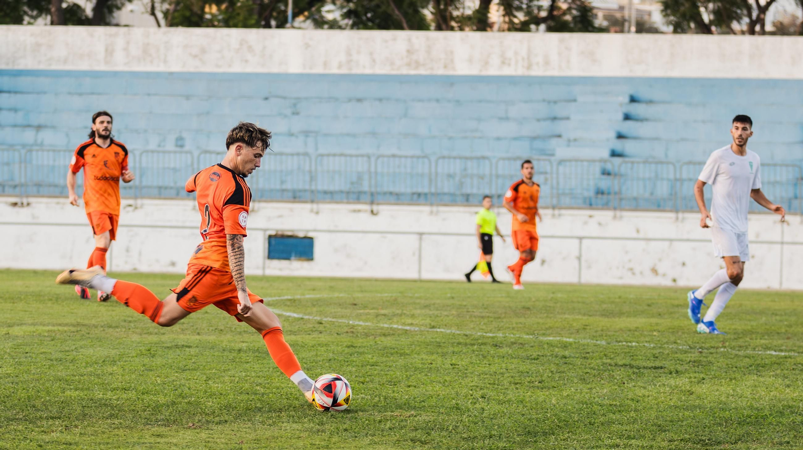 Las imágenes del triunfo del Xerez CD en el Trofeo Antonio Moure