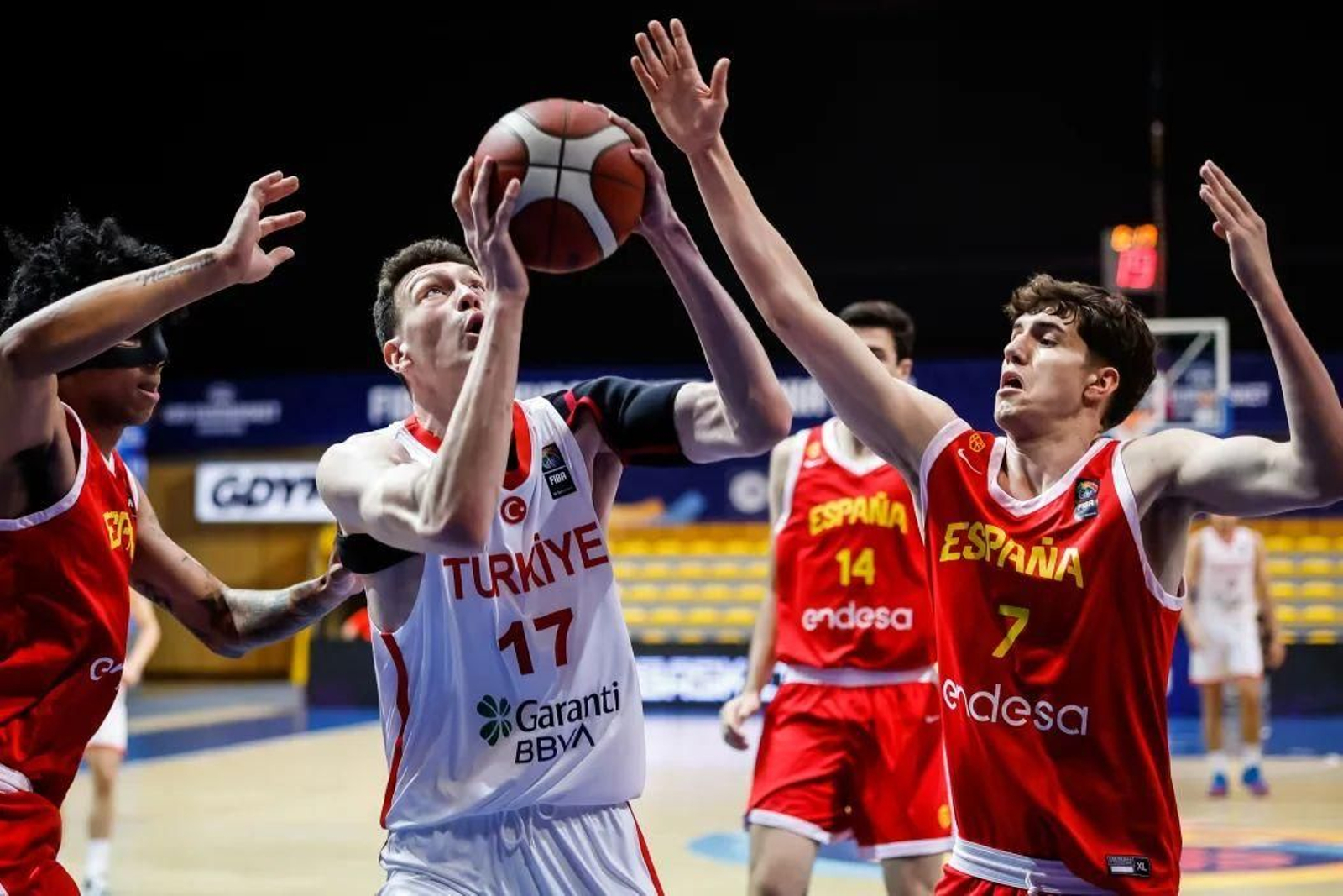 Europeo sub 20: España se mete invicta en octavos de final