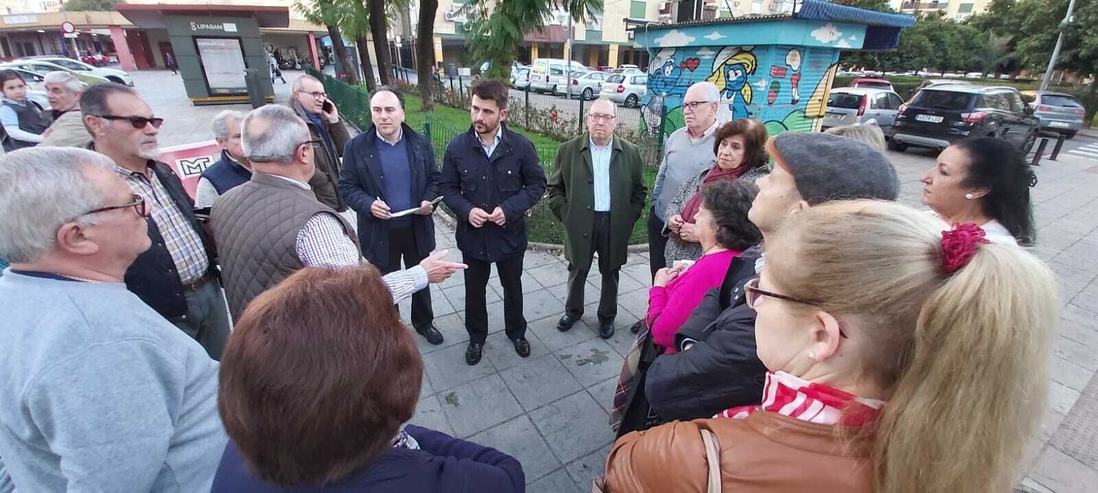 Beltrán Pérez, con los vecinos de Santa Aurelia.