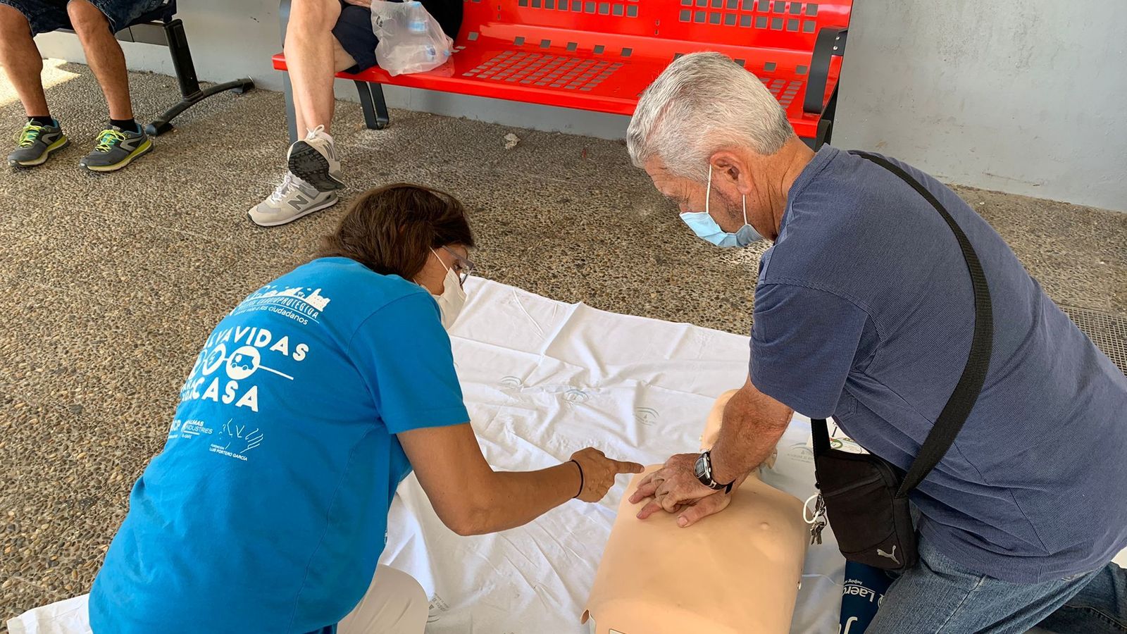 Un formador durante las sesiones