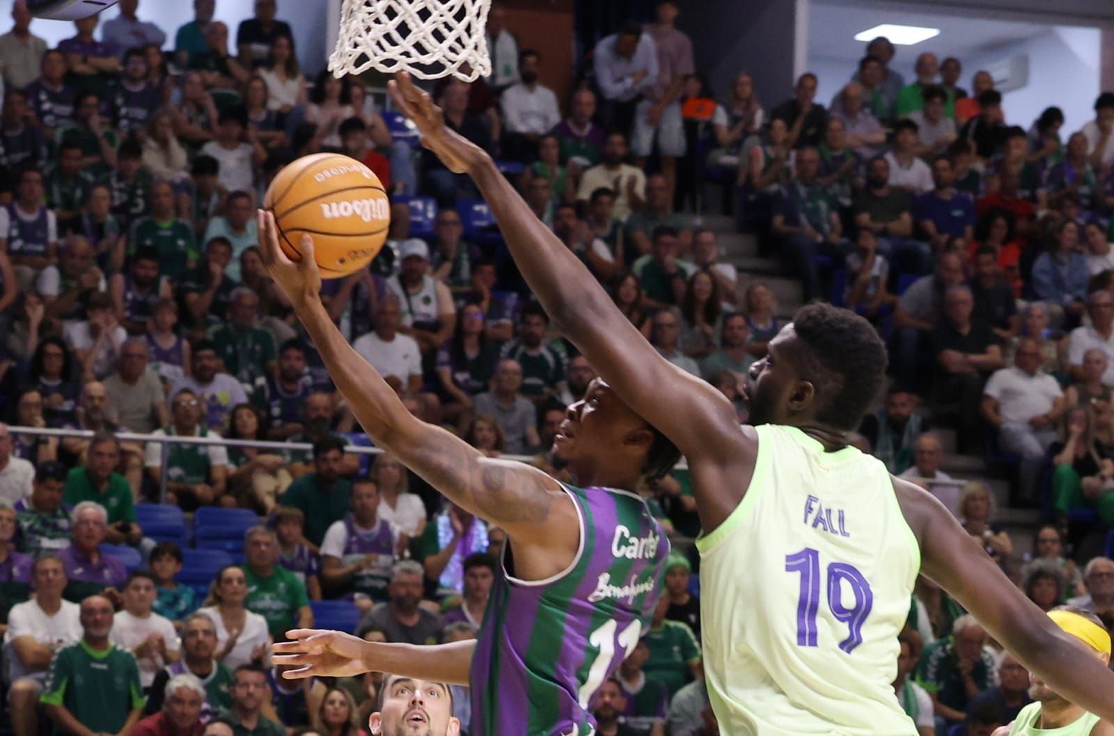 Búscate en el Carpena en el Unicaja-Barcelona del play off de la Liga Endesa