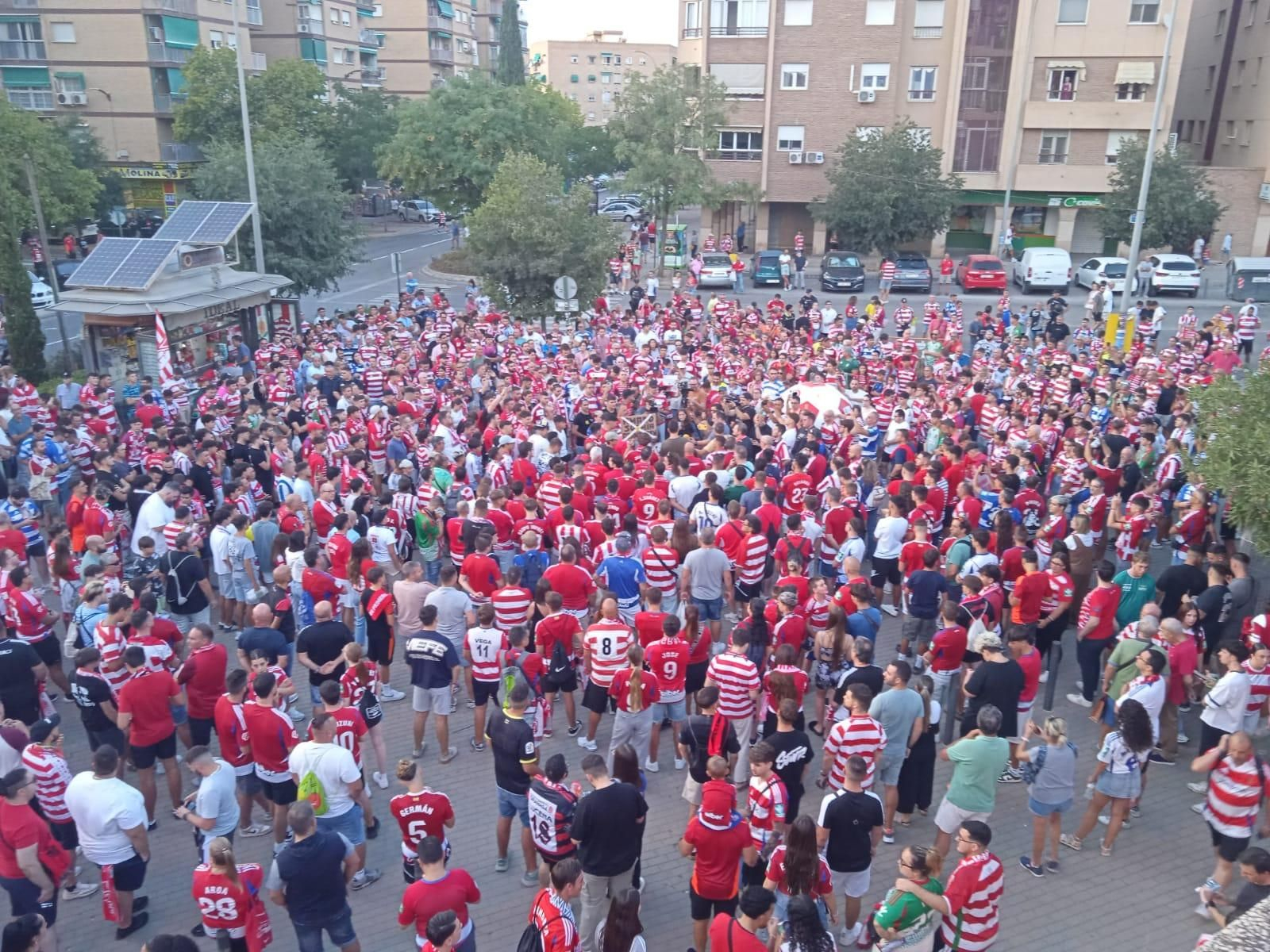Las mejores imágenes de la manifestación en el Nuevo Los Cármenes