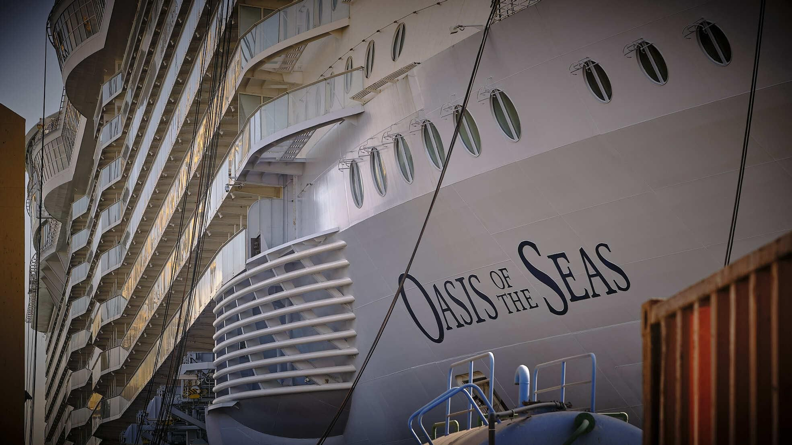Obras en el buque 'Oasis of the Seas' Obras en el buque 'Oasis of the Seas'