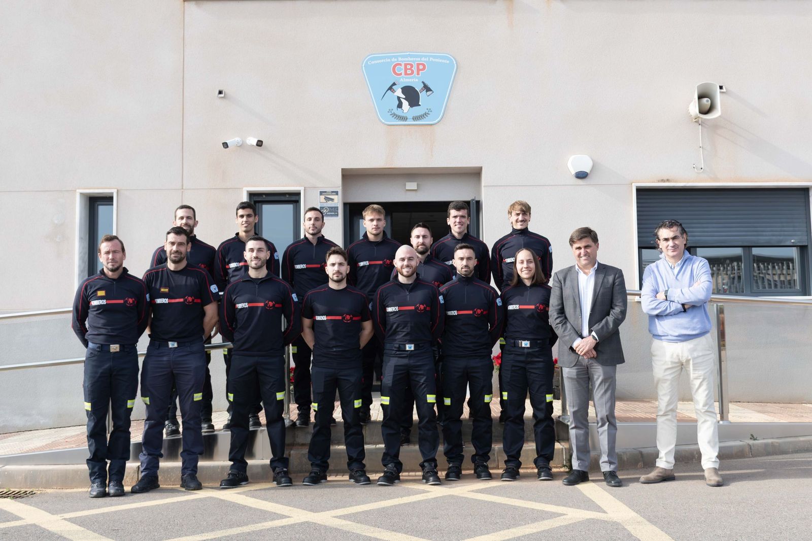 Toma de posesión de los bomberos en prácticas.