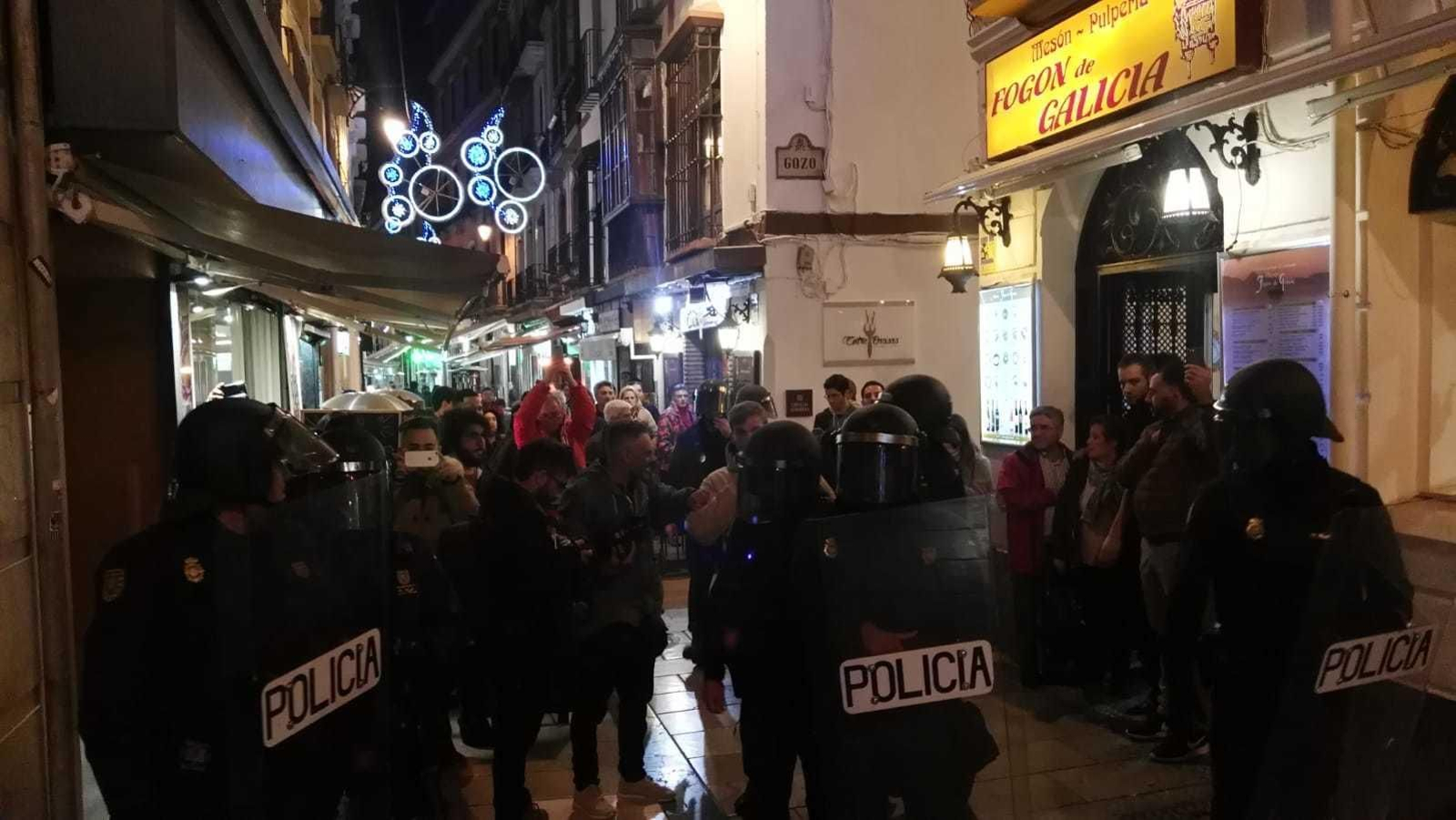 Las imágenes de la manifestación antifascista en Granada