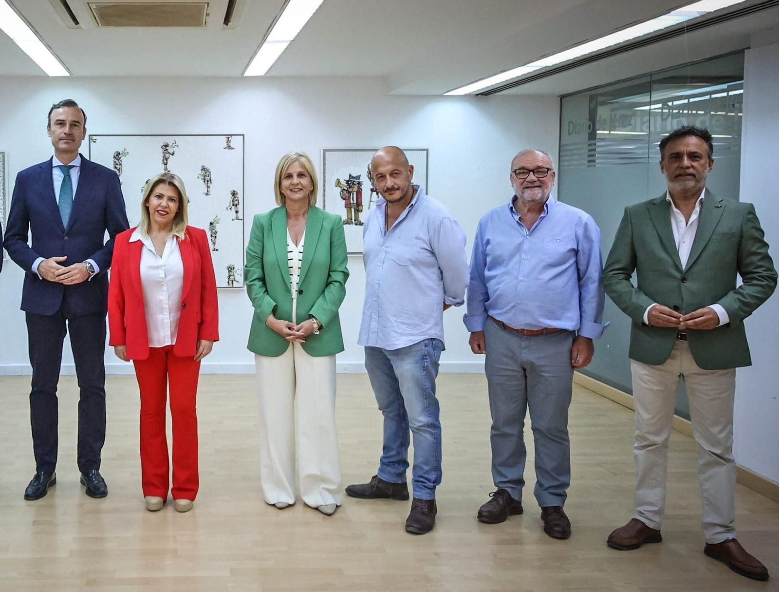 De izquierda a derecha, Manuel Méndez, Mamen Sánchez, María José García-Pelayo, Raúl Ruiz-Berdejo, Manolo Guerrero y Carlos Fernández.