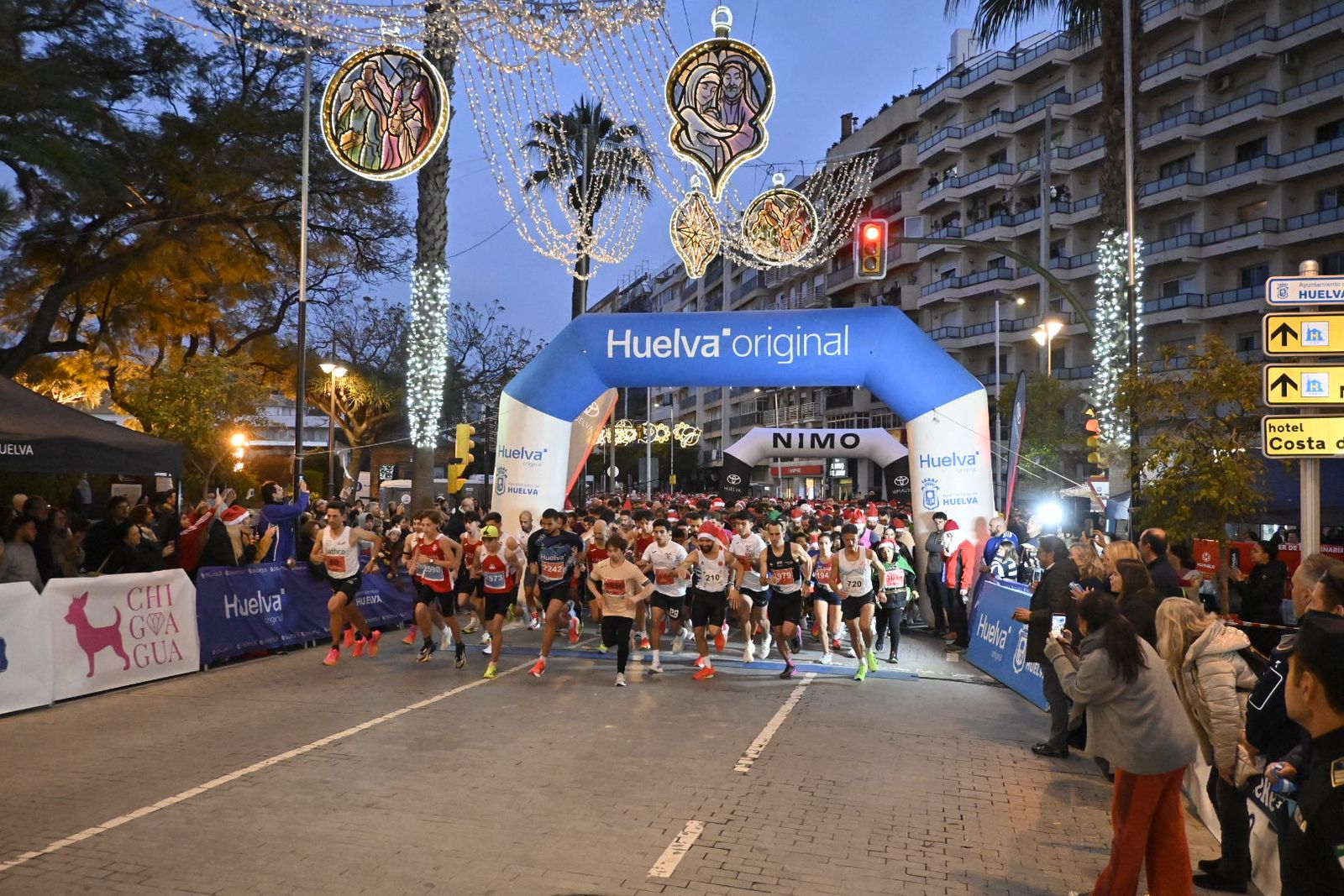 Búscate en las mejores fotografías de la San Silvestre de Huelva 2025