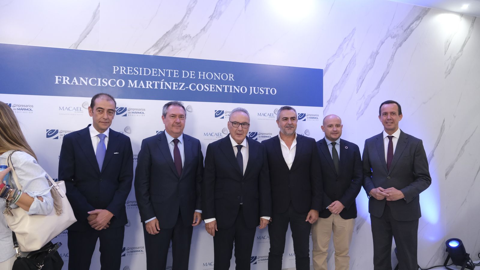Imágenes del reconocimiento  como Presidente de Honor de la Asociación de Empresarios del Mármol, Francisco Martínez Cosentino