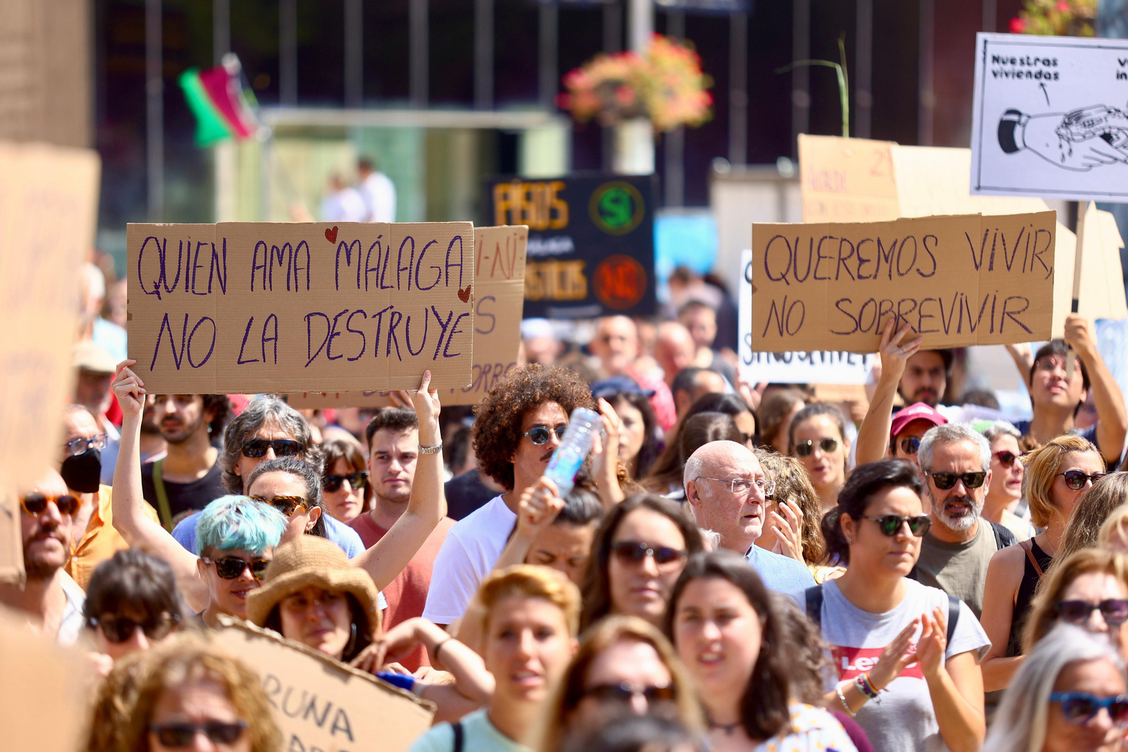 Málaga clama por una ciudad donde poder vivir y no sobrevivir Málaga clama por una ciudad donde poder vivir y no sobrevivir