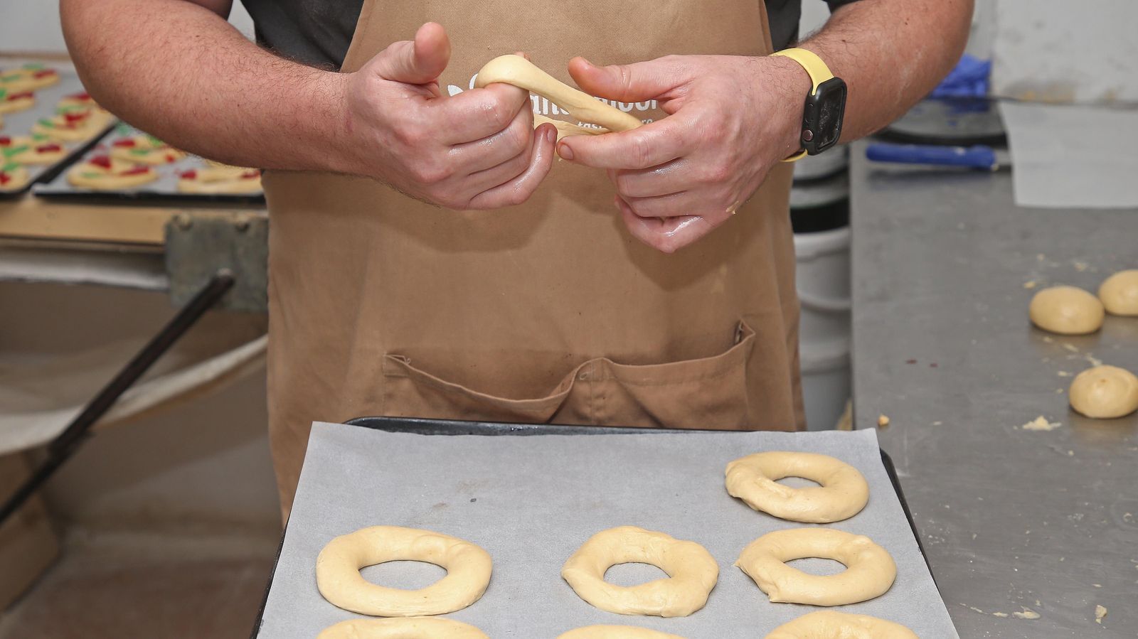 Fotos de la elaboración del roscón de Reyes artesano de La Tarifeña