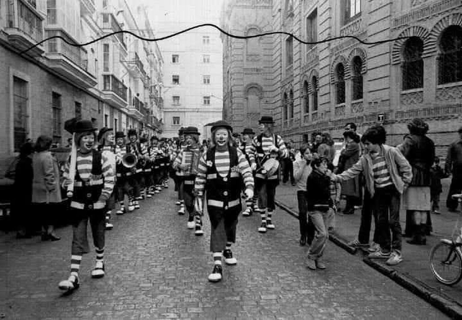 Entre pitos y flautas