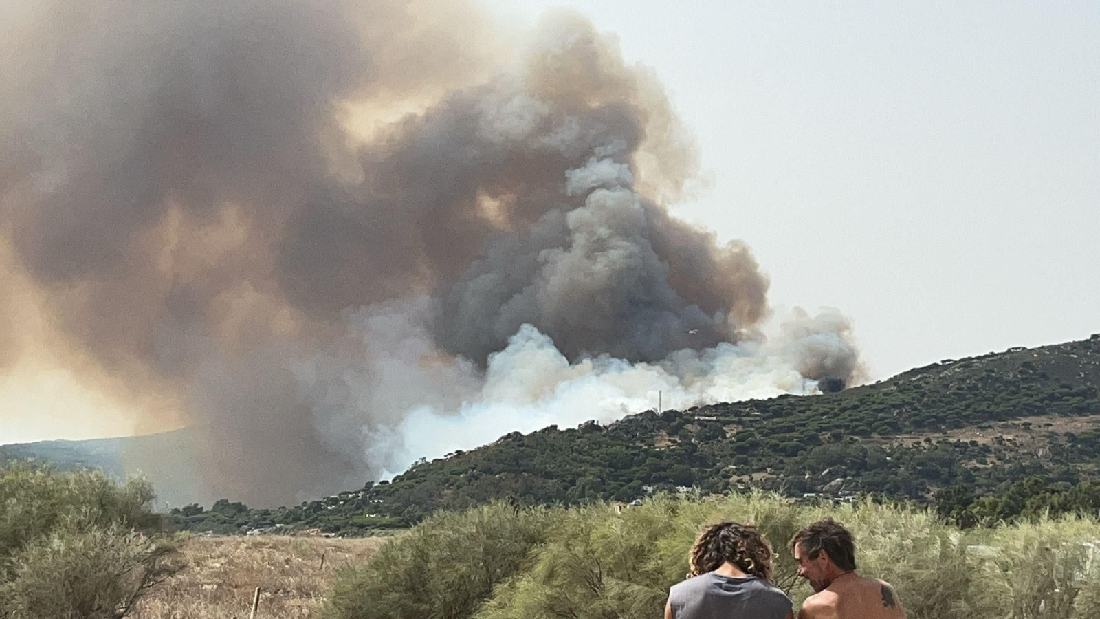 El incendio en el entorno de La Peña.