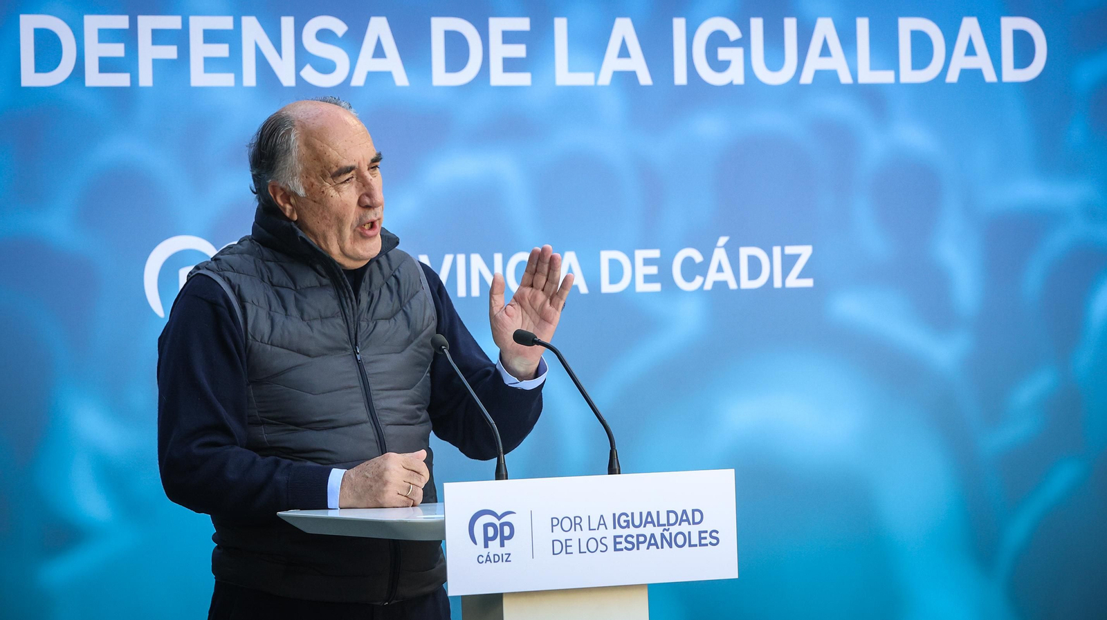 Alcaldesas y alcaldes del PP de la provincia en un acto en Jerez