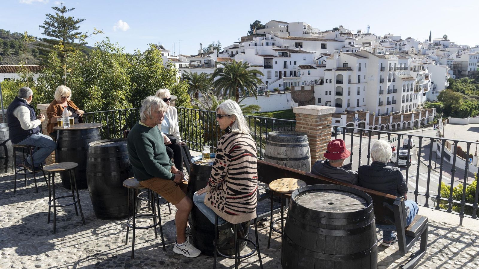 Turistas en el municipio de Frigiliana (Málaga).
