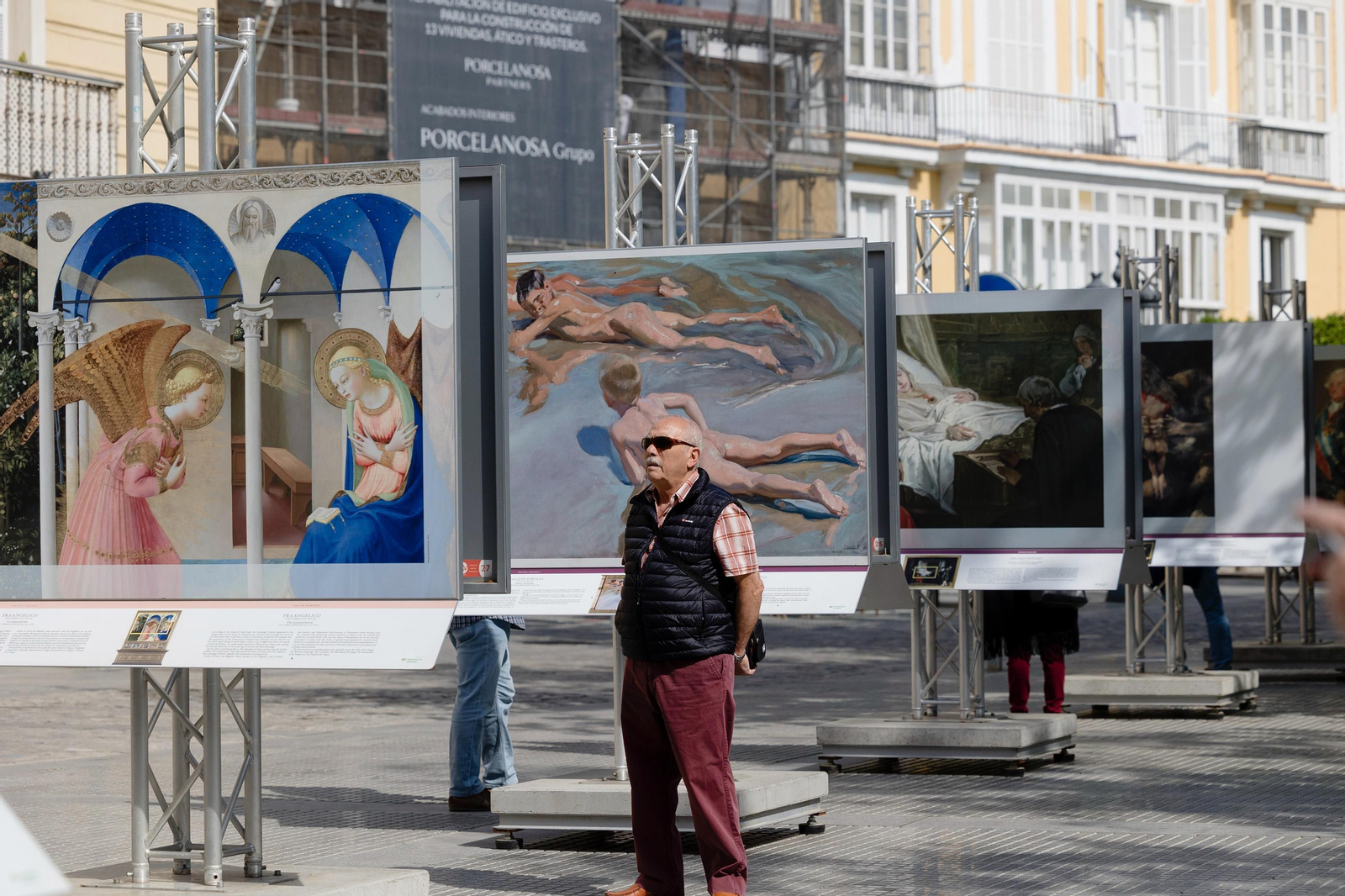 La inauguración de la exposición 'El Prado en las calles' en Cádiz