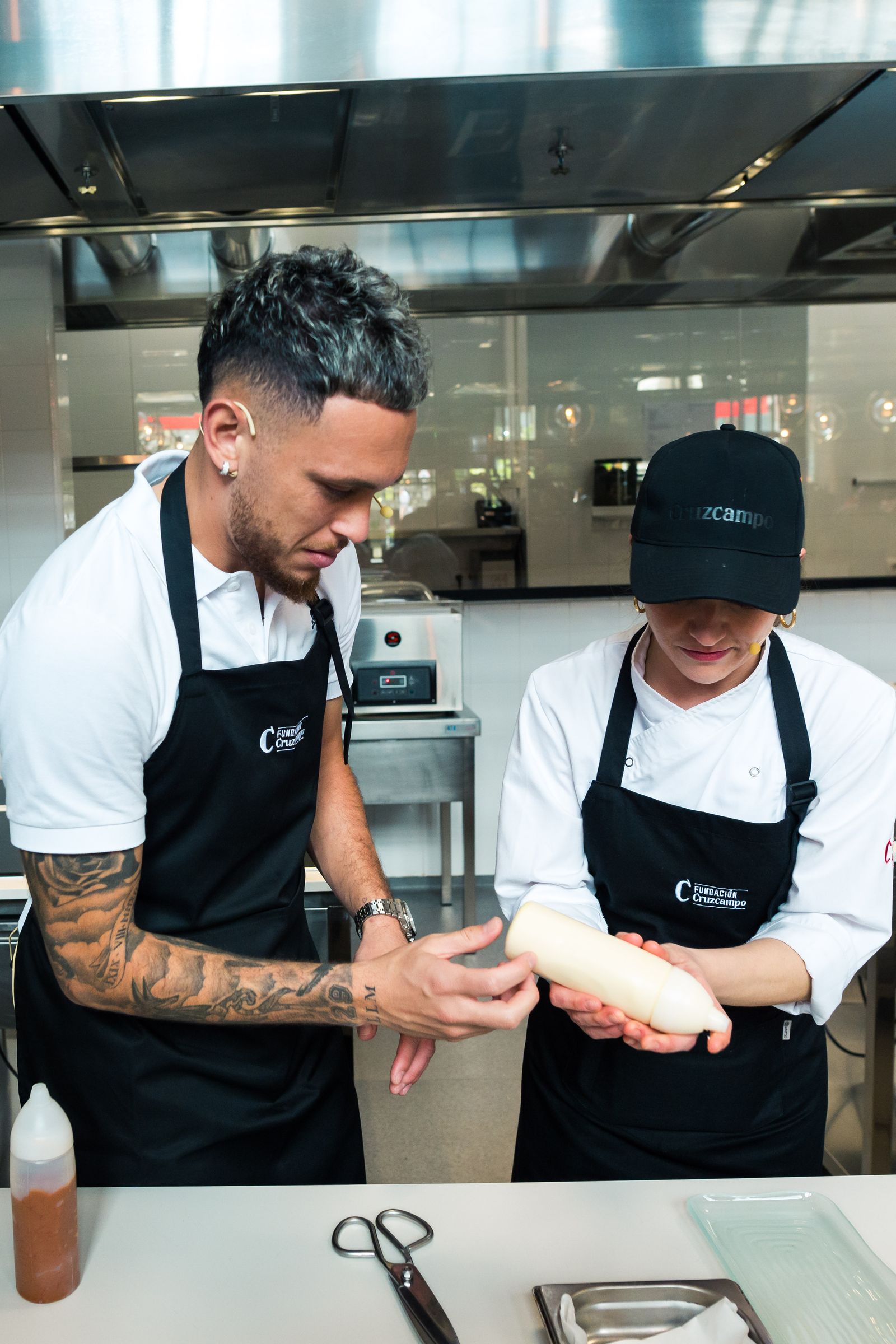 Las fotos de jugadores del Betis y del Sevilla en la Cruzcampo