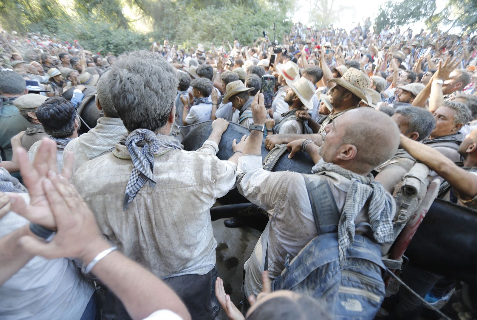 Imágenes de la Hermandad de Huelva a su paso por El Charco