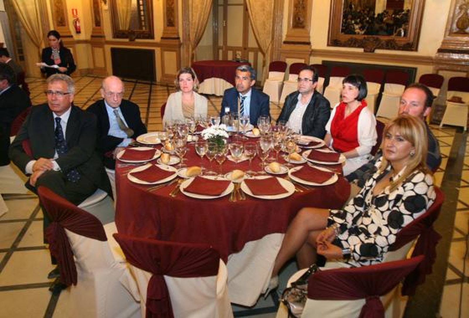 I. Cabeza, L. Fernández, R. Colmenarejo, J. F. Navarro, E. Núñez, M. D. González, J. Loring y J. M. Lobela.