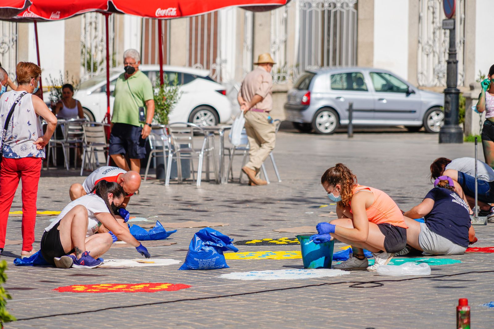 Las alfombras de Dos Torres por San Roque, en imágenes.