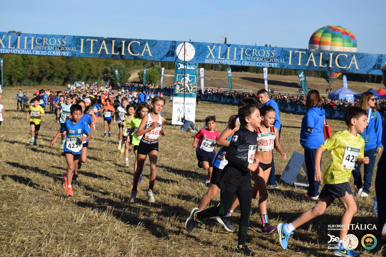 Búscate en las fotos del Cross de Itálica 2025 | 9