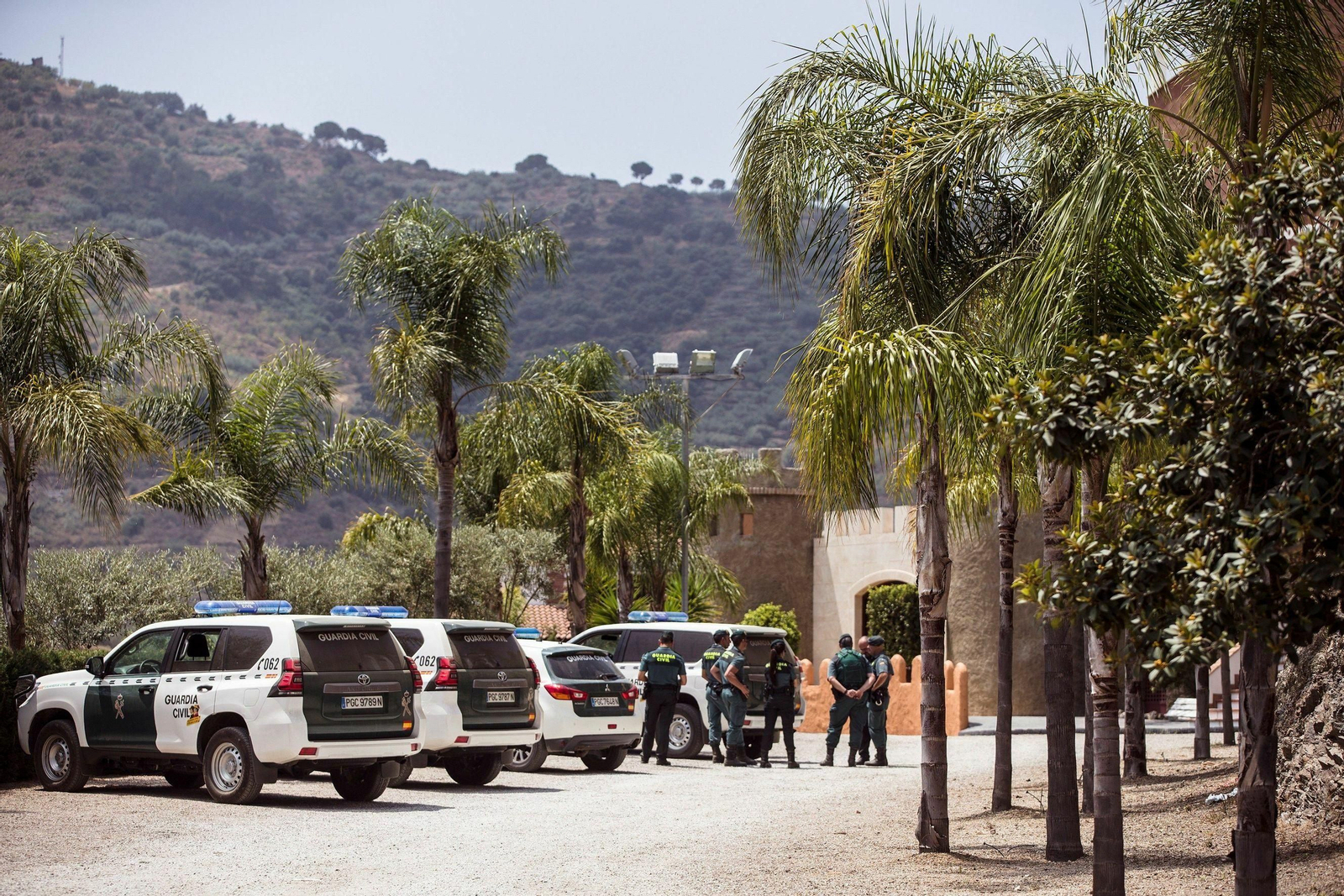 Las fotos de la búsqueda de Dana Leonte en Arenas