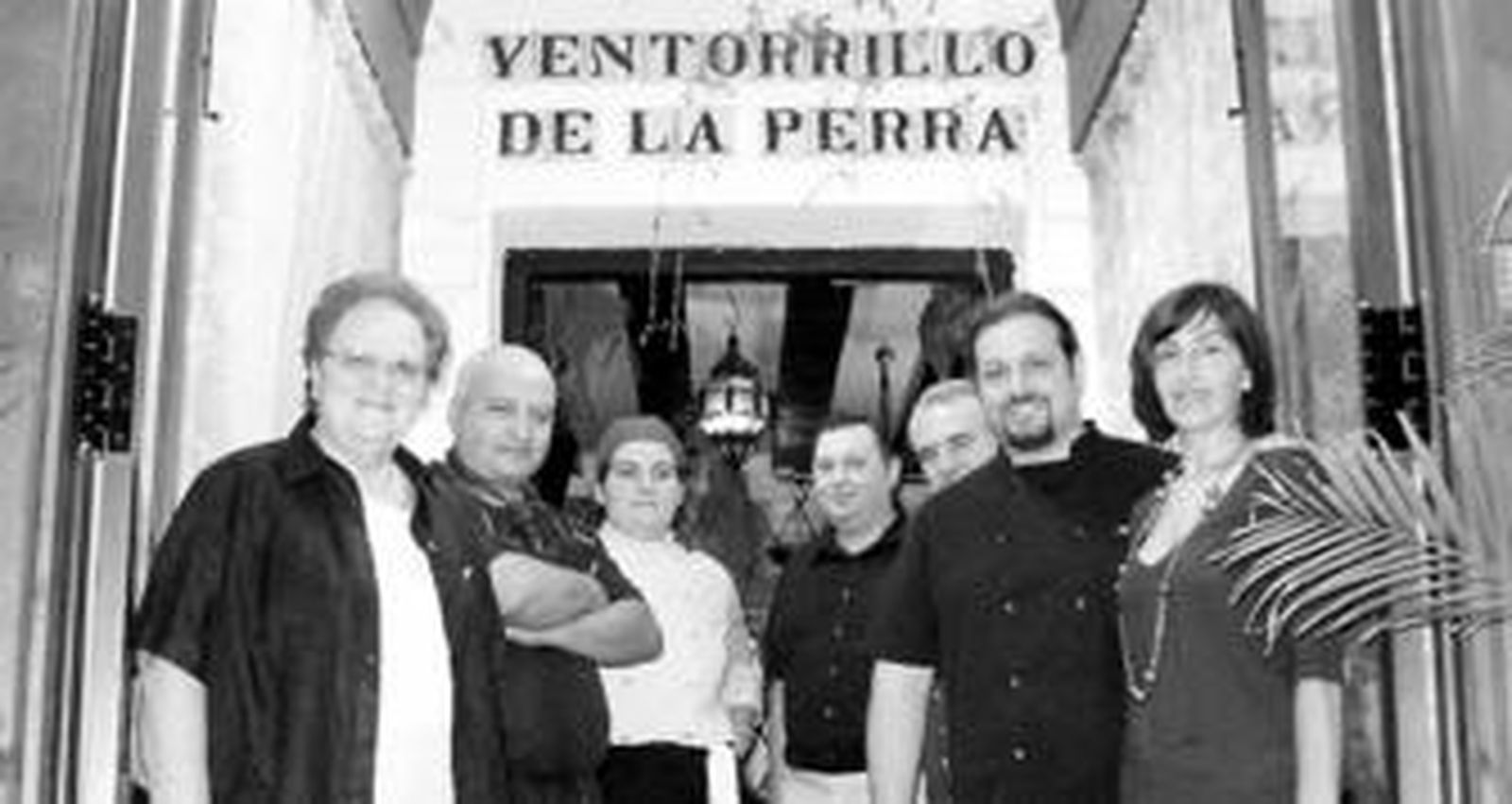 Personal del restaurante Ventorrillo de la Perra de Arroyo de la Miel.