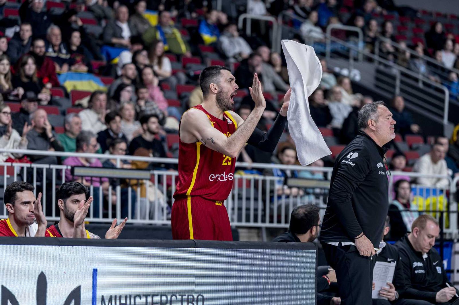 Buen papel de Francis Alonso en el triunfo de España ante la Ucrania de Daniil Shelist (66-86)