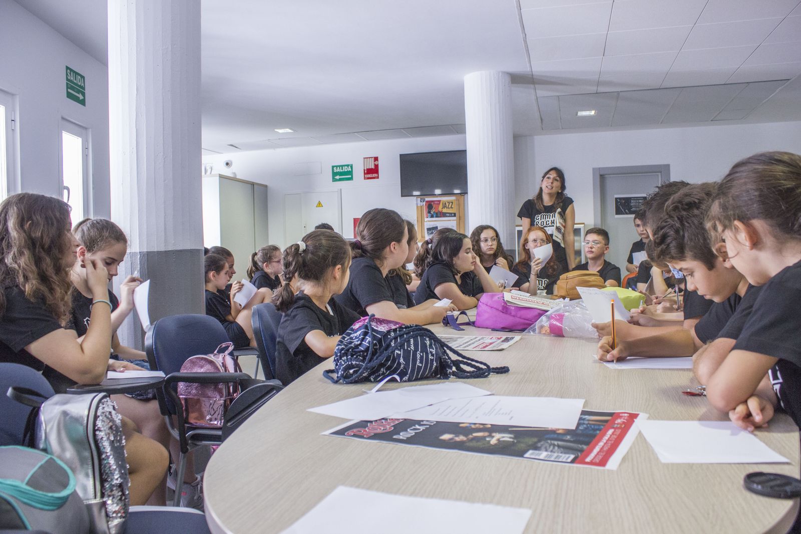 Los más pequeños adentrándose en el mundo del rock en la EMMA.