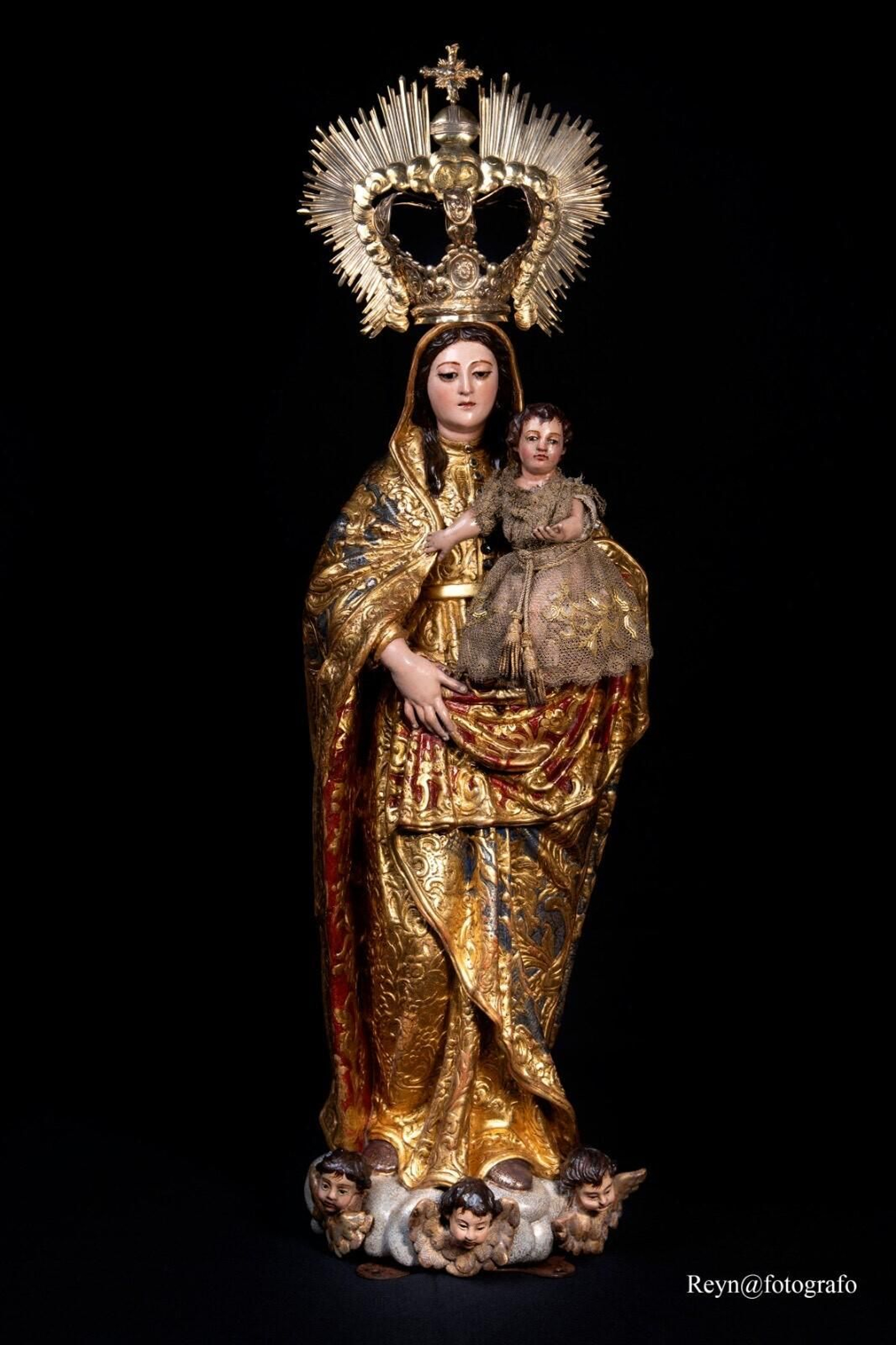 La Virgen del Pilar, restaurada por Pilar Morillo y Álvaro Domínguez.