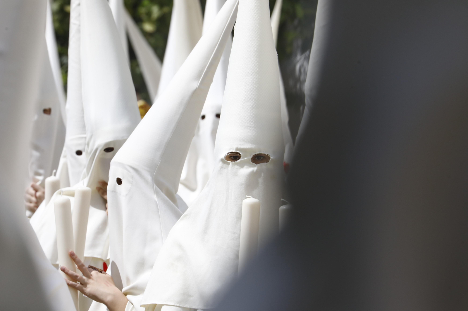 Lunes Santo en Córdoba: La procesión de la Merced, en imágenes