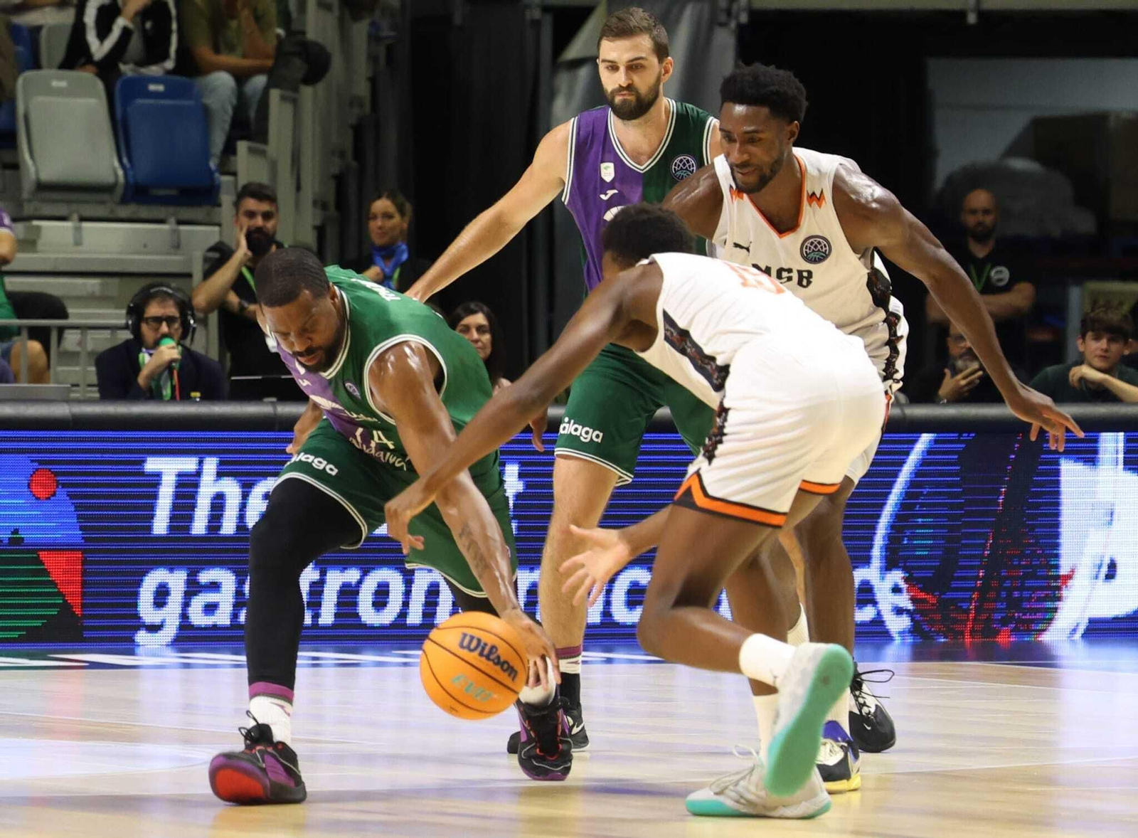 El Unicaja-Le Mans, en fotos