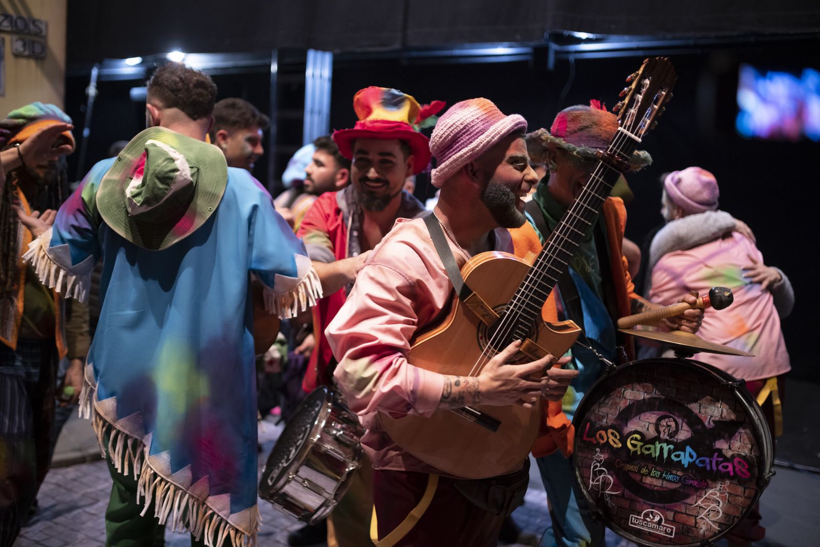 Imágenes de la actuación de la comparsa de Huelva "Los garrapatas" en el Carnaval Colombino