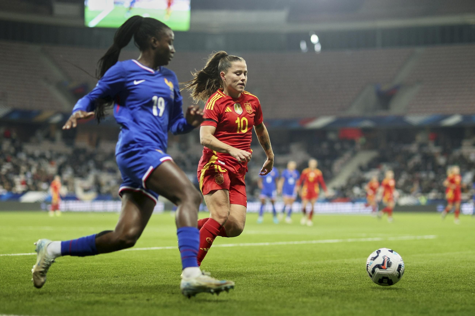 Las fotos de la exhibición de España femenina en Francia