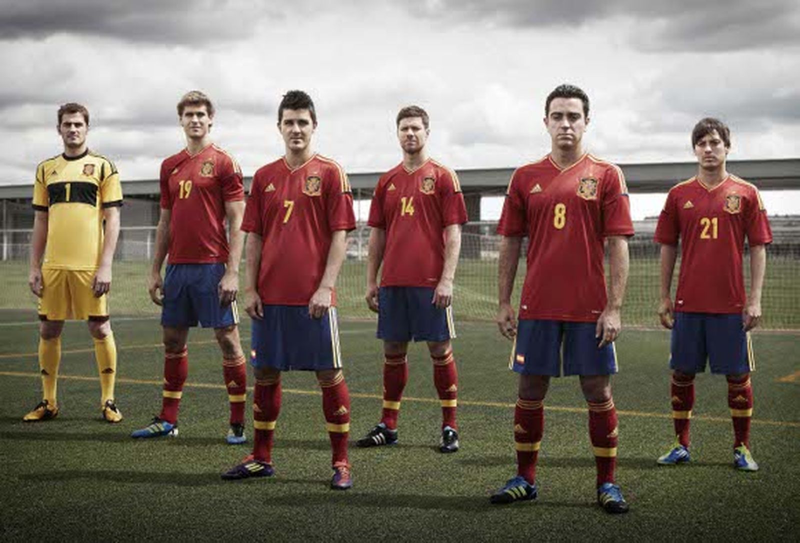 La selección presenta la camiseta de la Eurocopa 2012