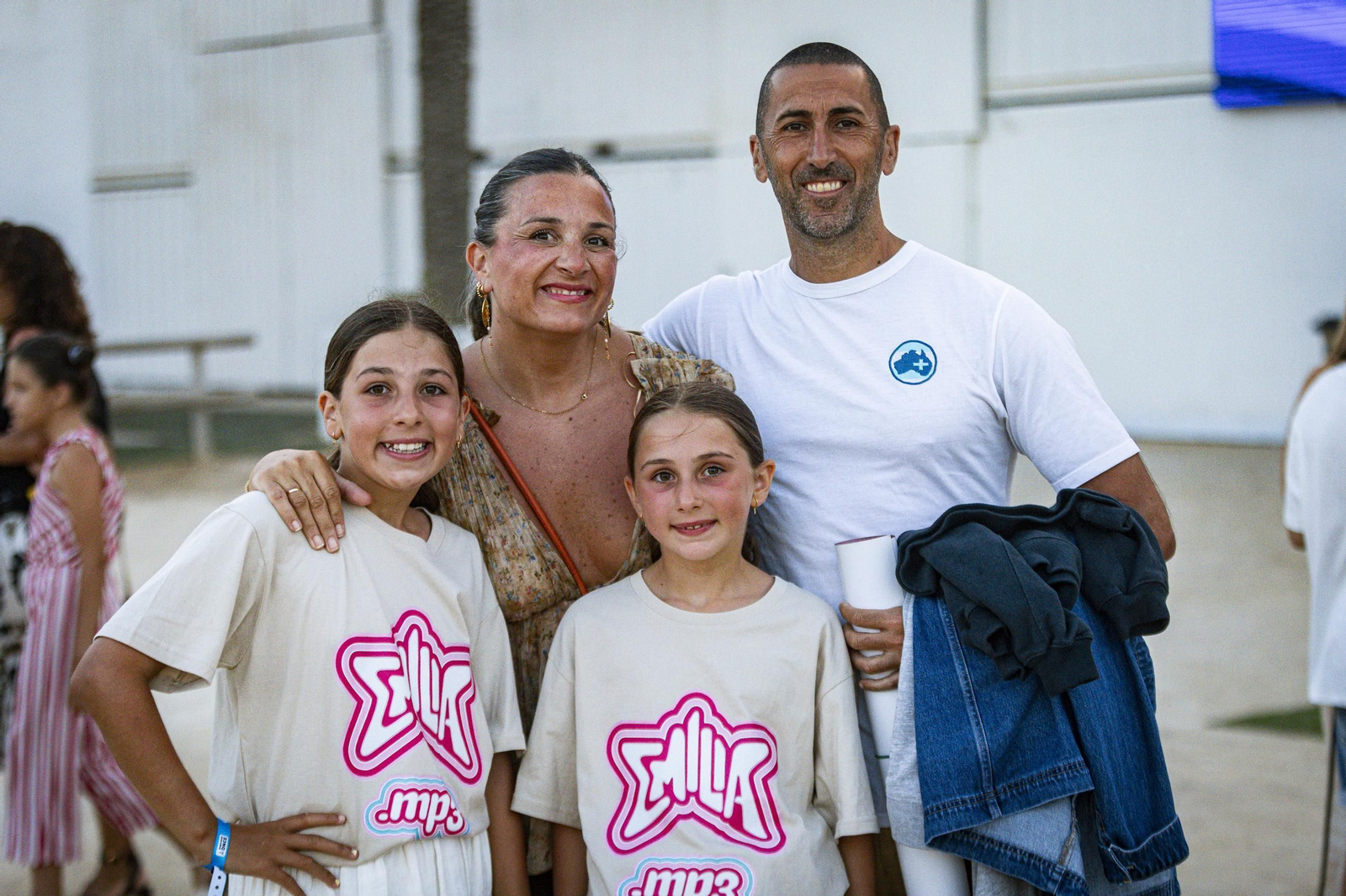 Búscate en el concierto de Emilia en el Concert Music Festival