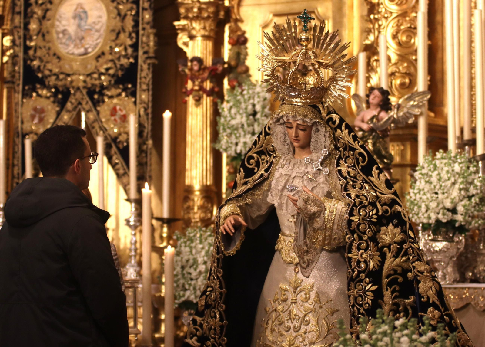 Besamanos de María Santísima del Mayor Dolor y Traspaso (Gran Poder)