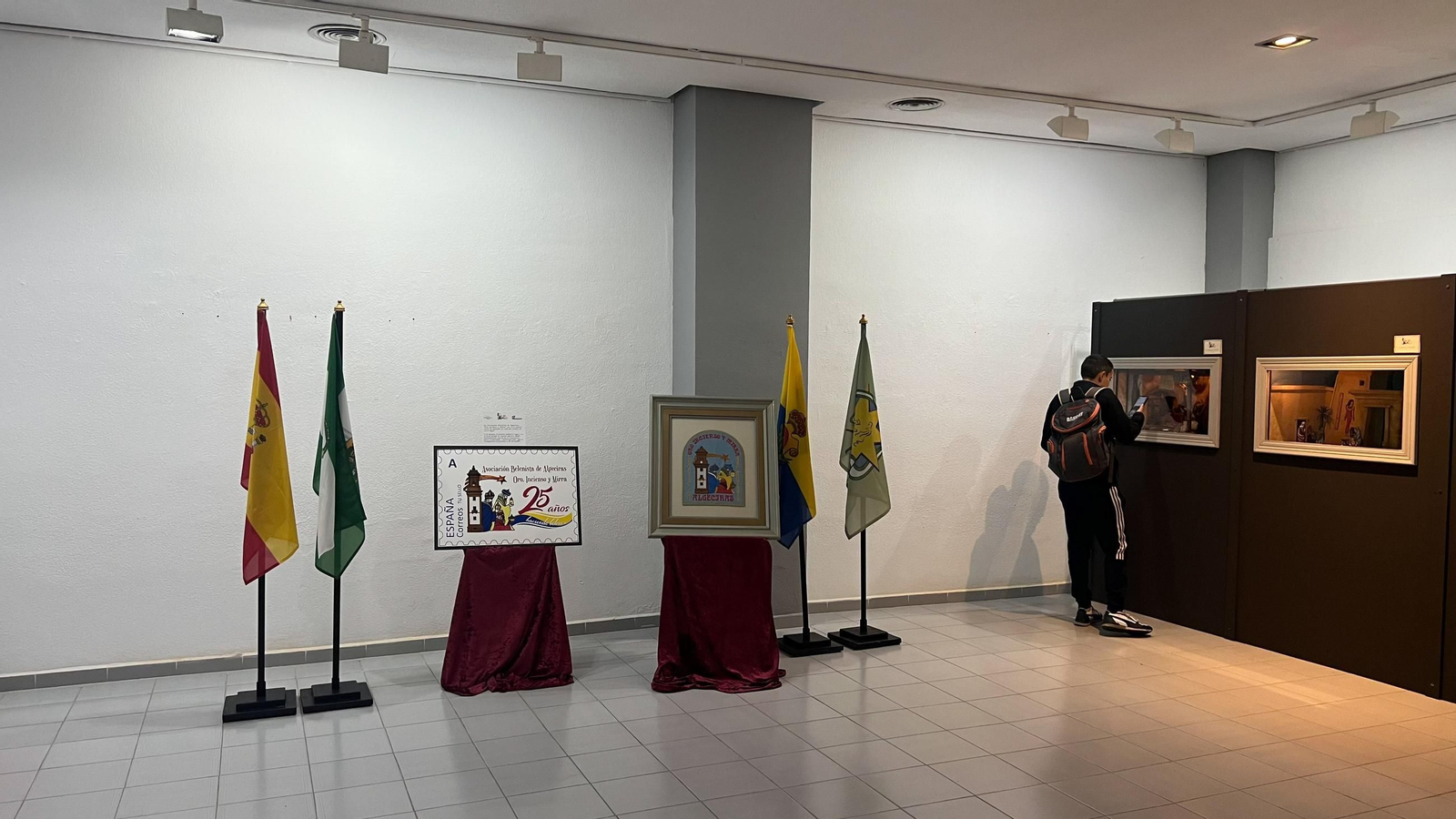 Fotos de la exposición belenista por el 25 aniversario de la asociación Oro, Incienso y Mirra en Algeciras