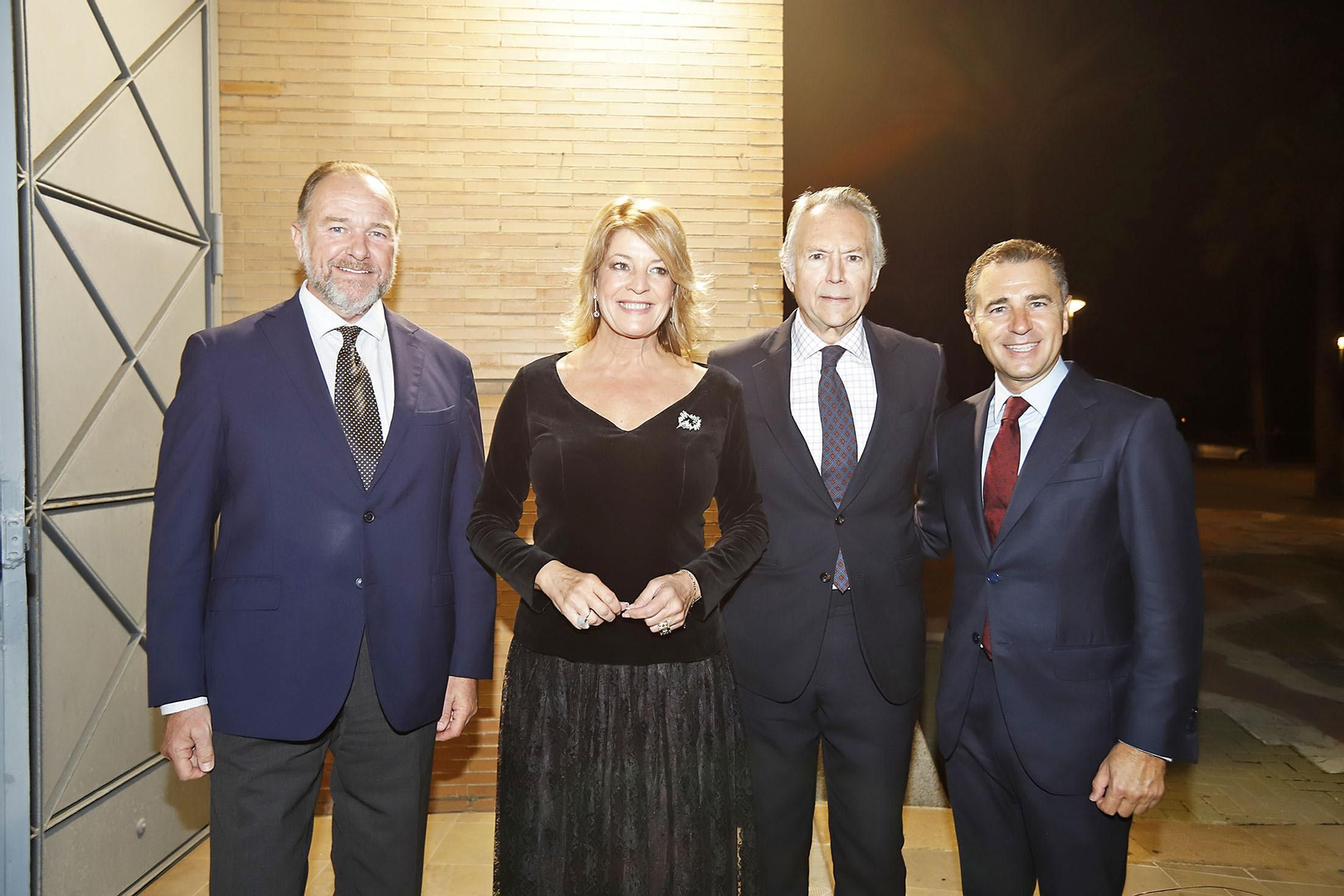 Imágenes de la recepción a los invitados a la gala del 40 aniversario de Huelva Información