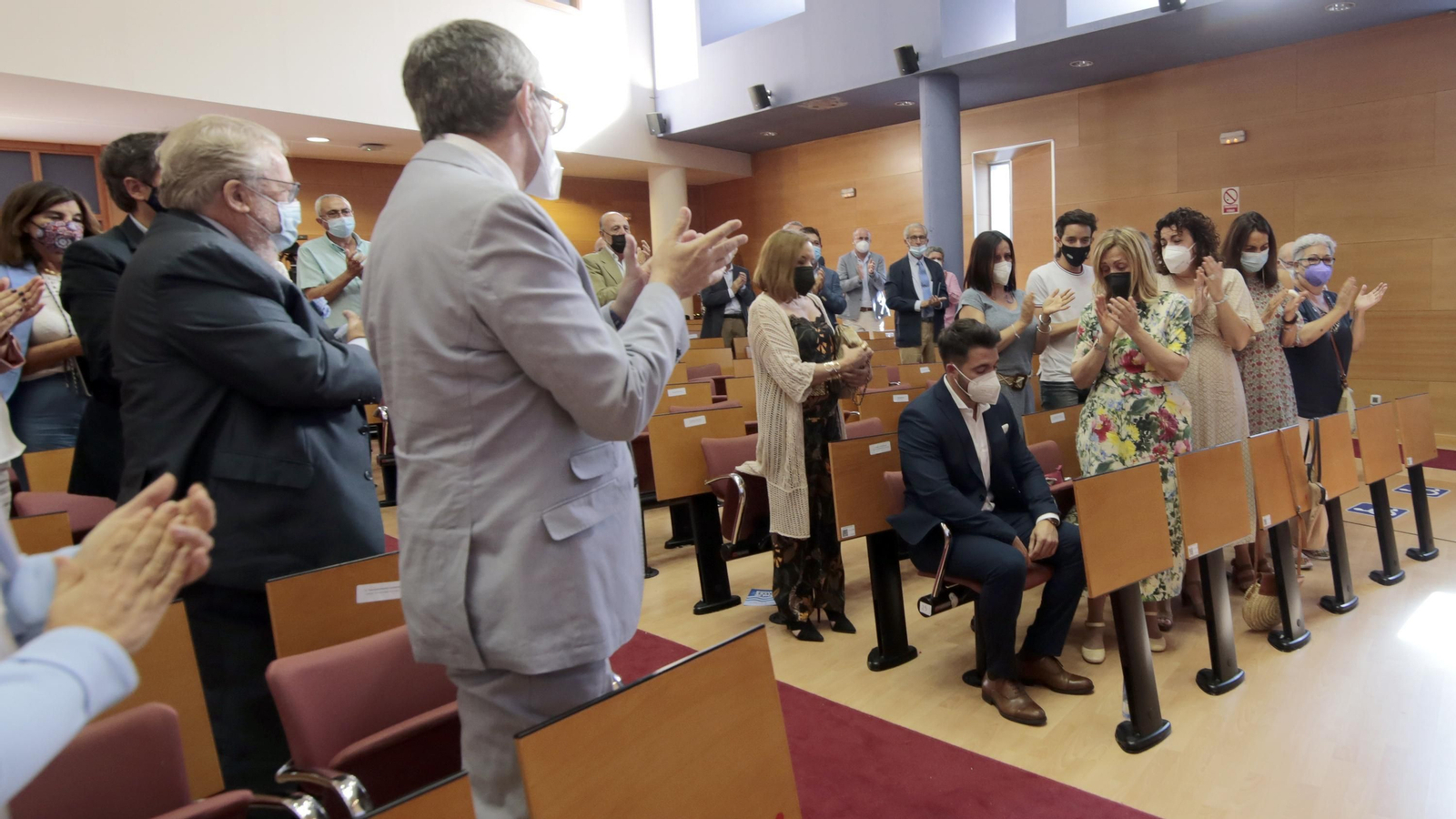 Reconocimiento título Póstumo de Consejero de Honor a D. Carmelo García Barroso