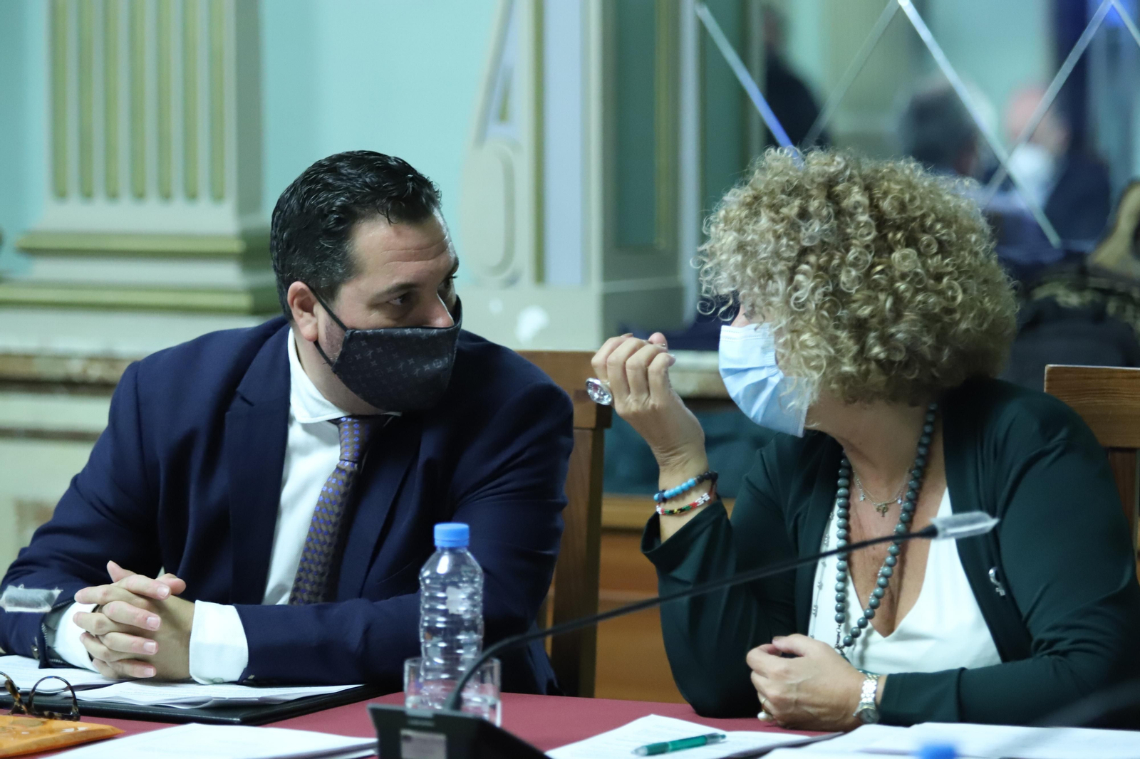 Pleno ordinario en el Ayuntamiento de Huelva