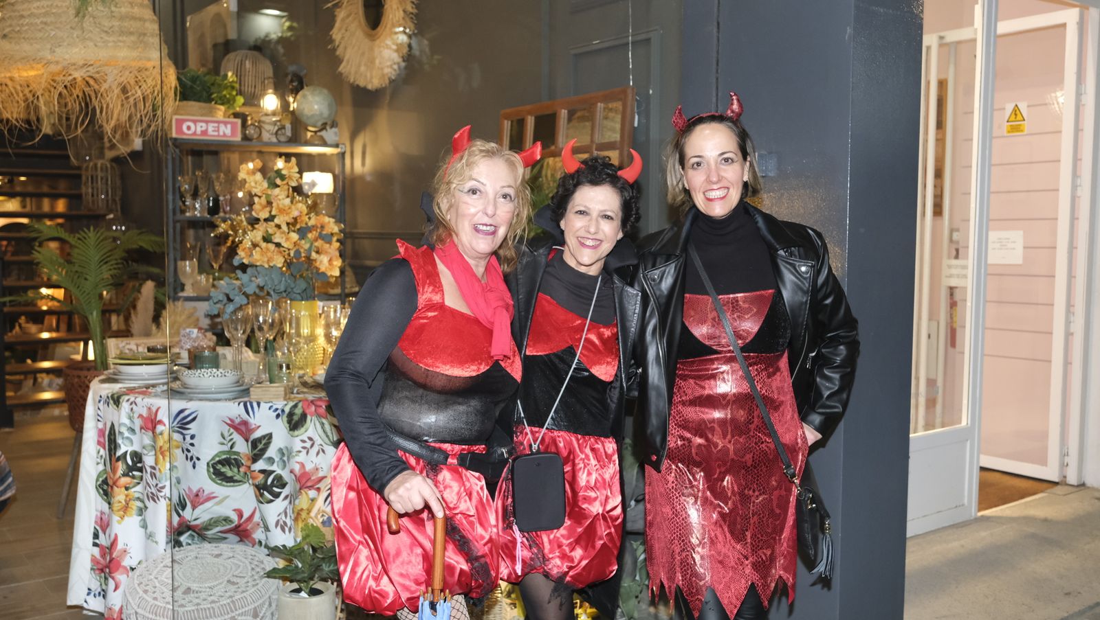 Imágenes de la Noche en Negro de Almería