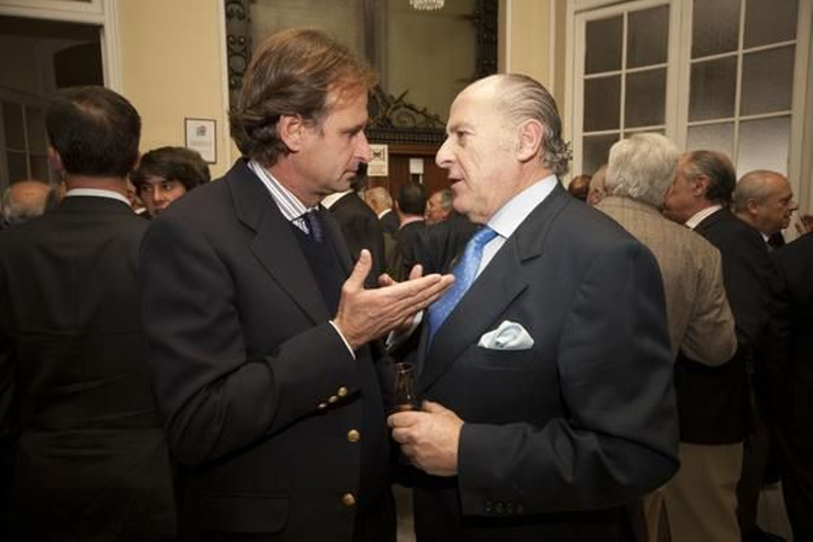 El rejoneador Antonio Domecq (izq.) también acudió.

Foto: Alberto Morales
